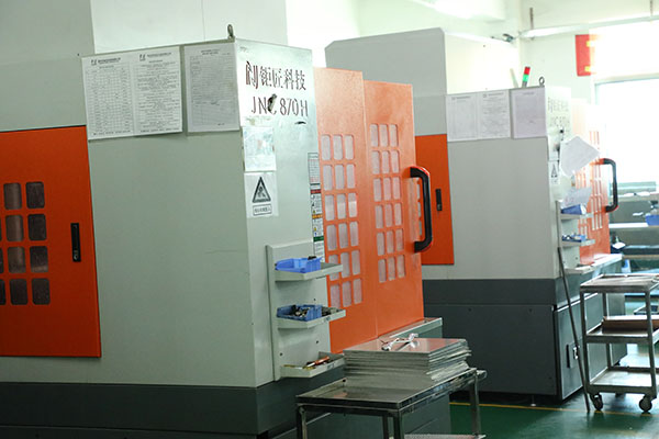 全自動點膠機(jī)廠家價格