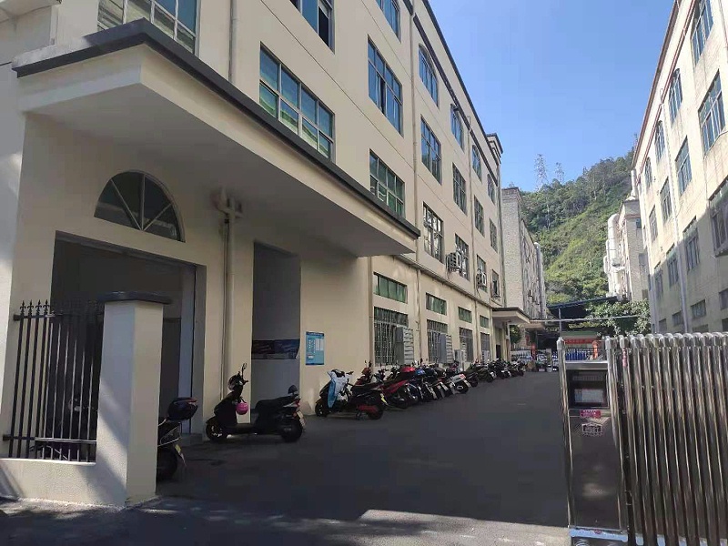 全自動點膠機(jī)廠家